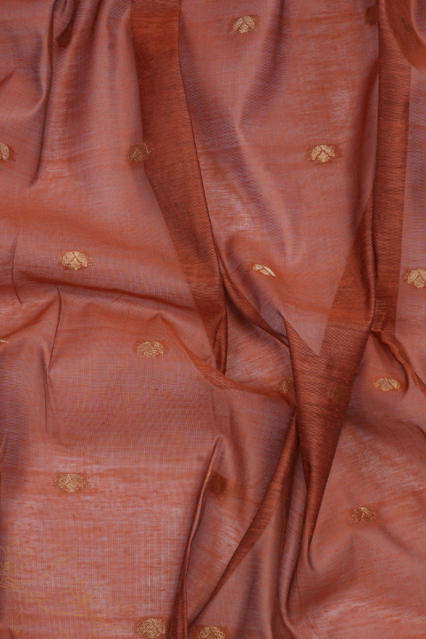 Golden Threads on Rust – A Kahani of Quiet Elegance
