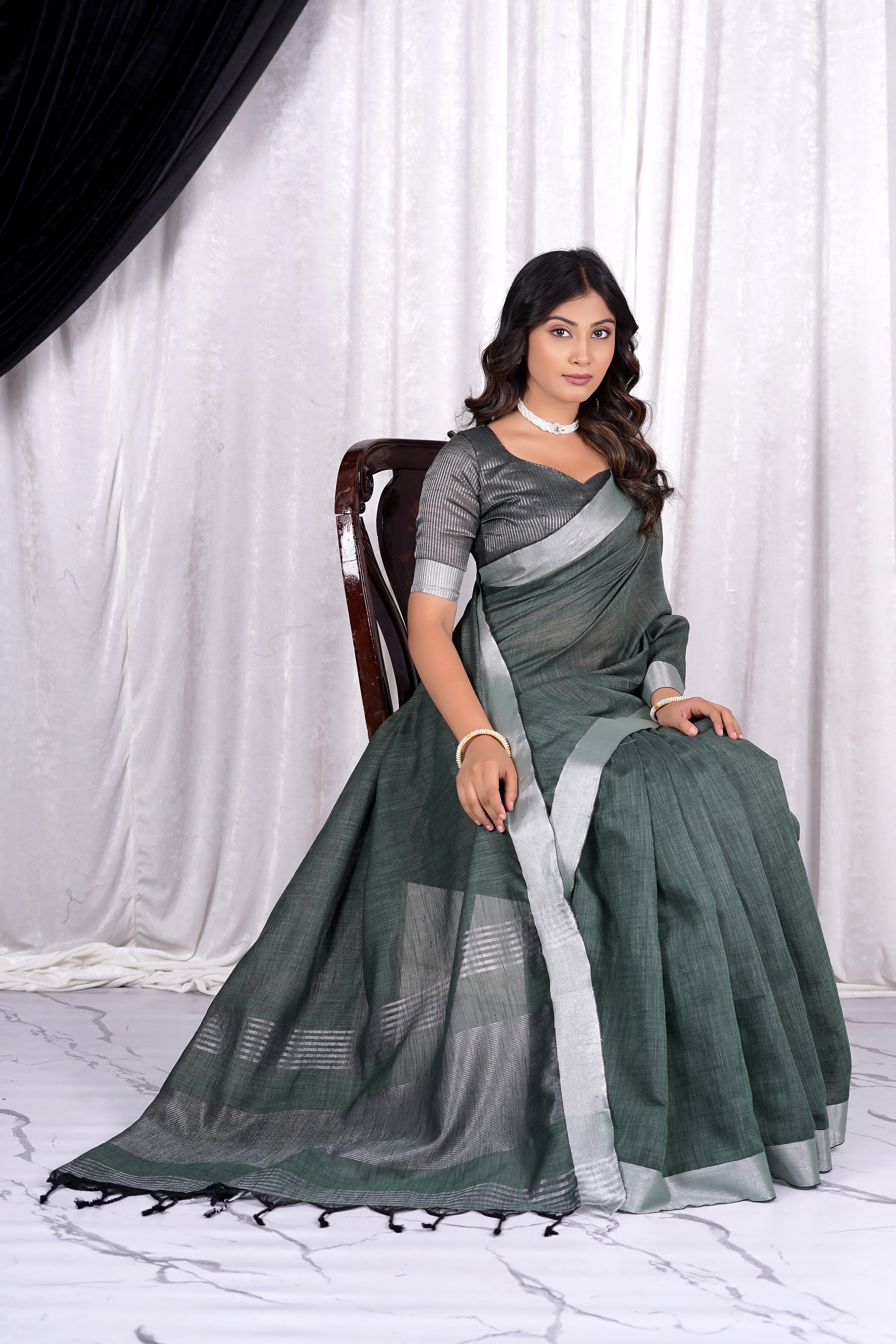 Kahani Forest Whisper Plain Linen Saree for Everyday Elegance