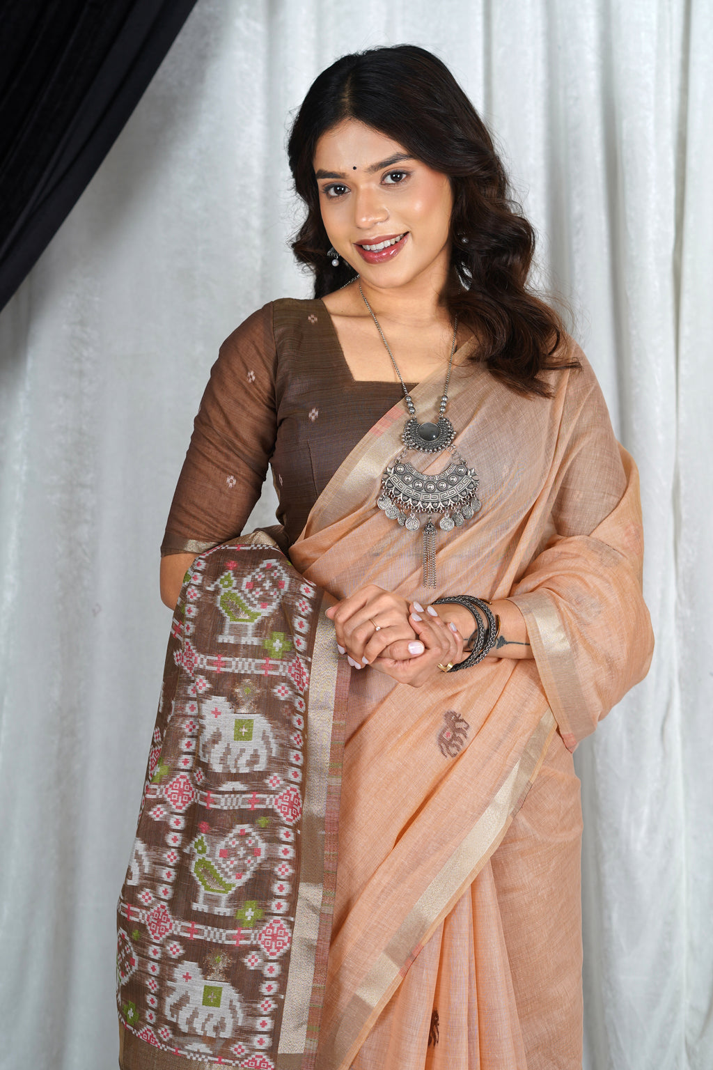 Peach Whisper – Handcrafted Muga Cotton Drape with PICHWAI on pallu