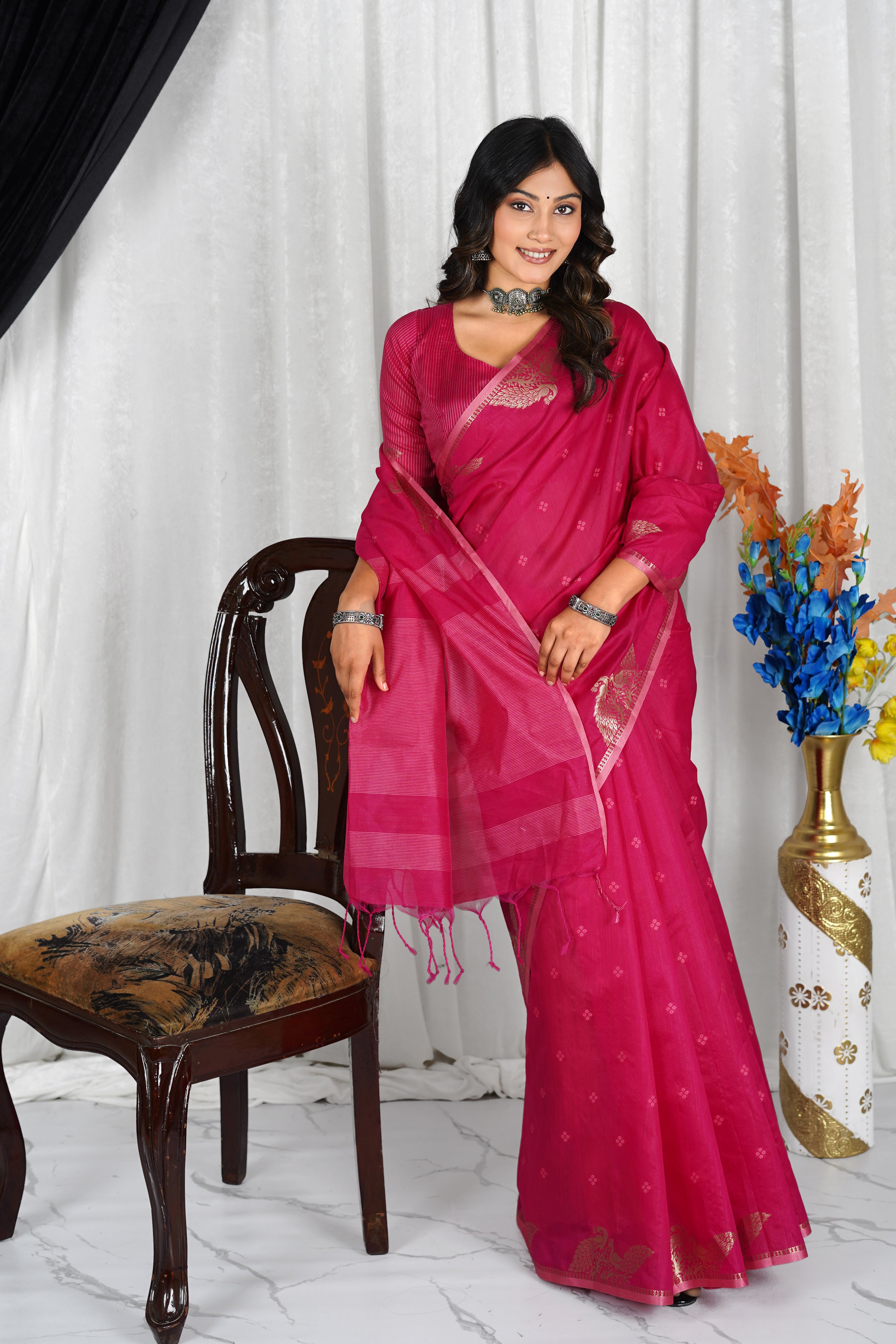 Laal Sutra Raw Silk Saree for festive elegance