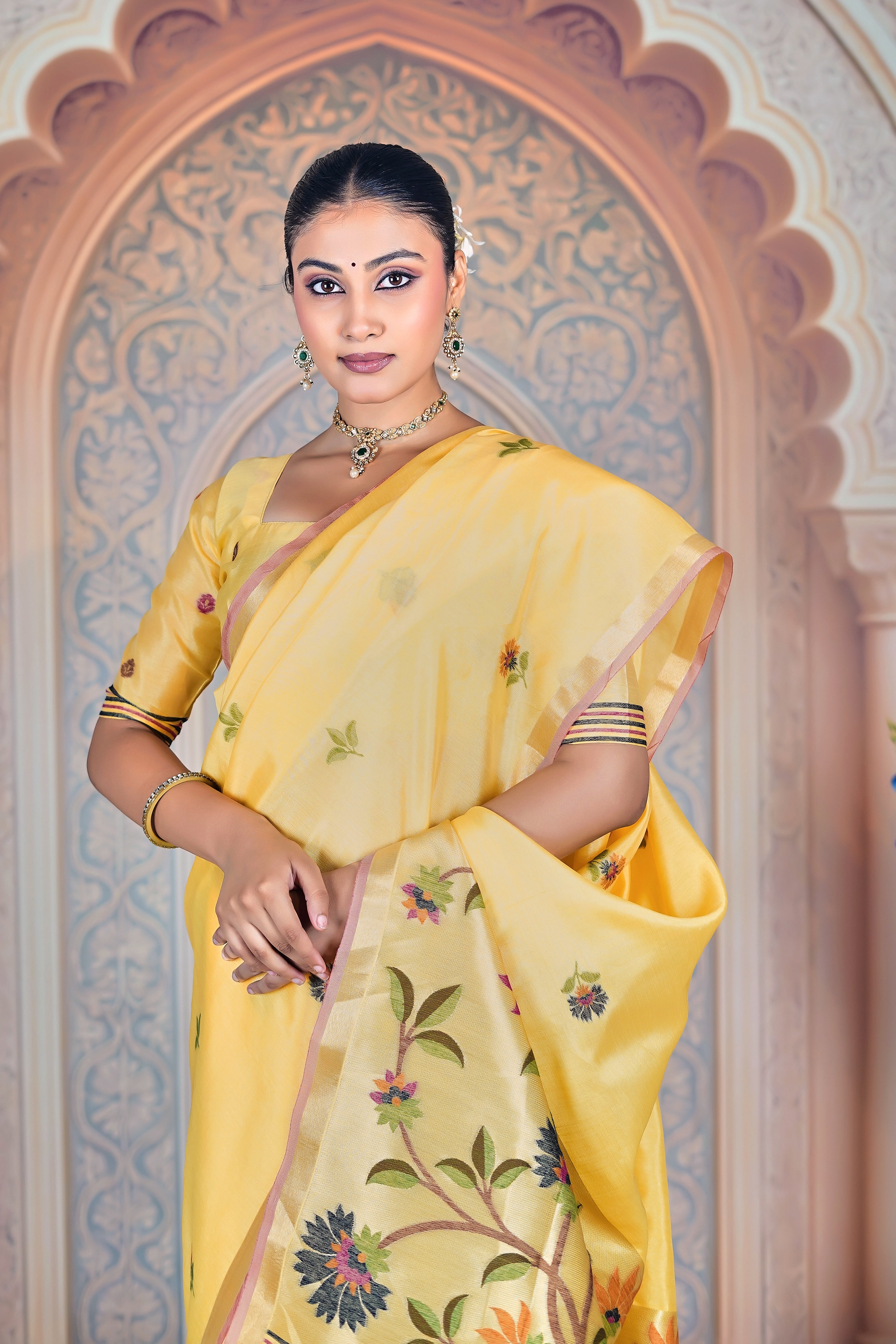 Golden Bloom – Soft Matka Tussar Silk Saree