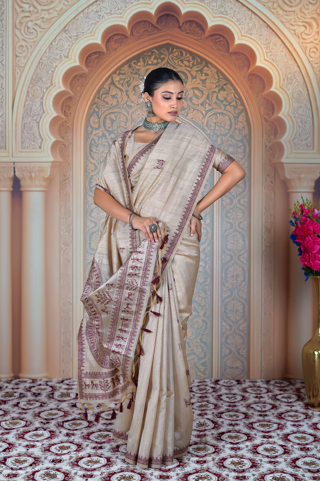 Ivory Tussar Silk Saree with Handwoven Warli Art Pallu