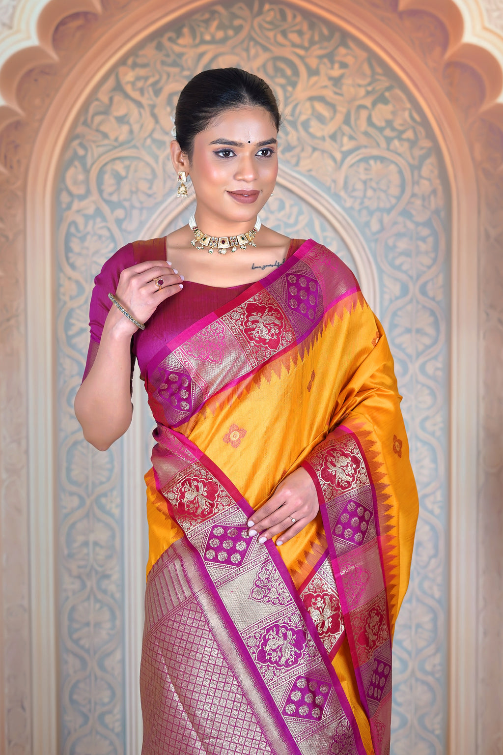 KAHANI Matka Silk Saree with Heritage Zari Weave