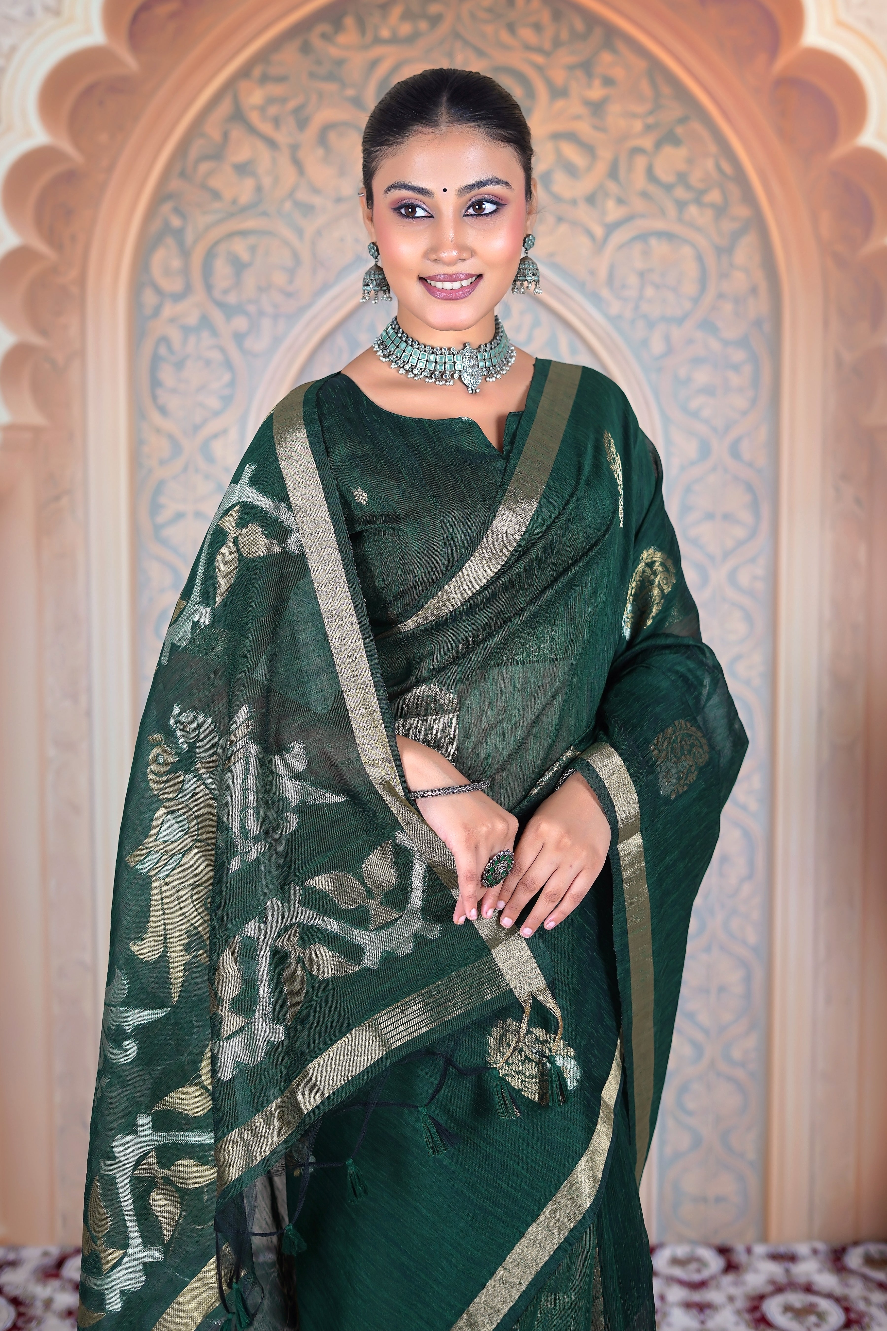 Royal Canopy – Deep Green Muga Linen Saree
