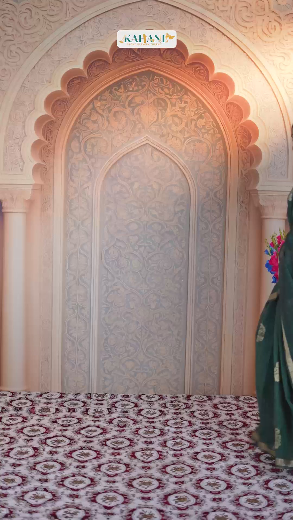 Royal Canopy – Deep Green Muga Linen Saree