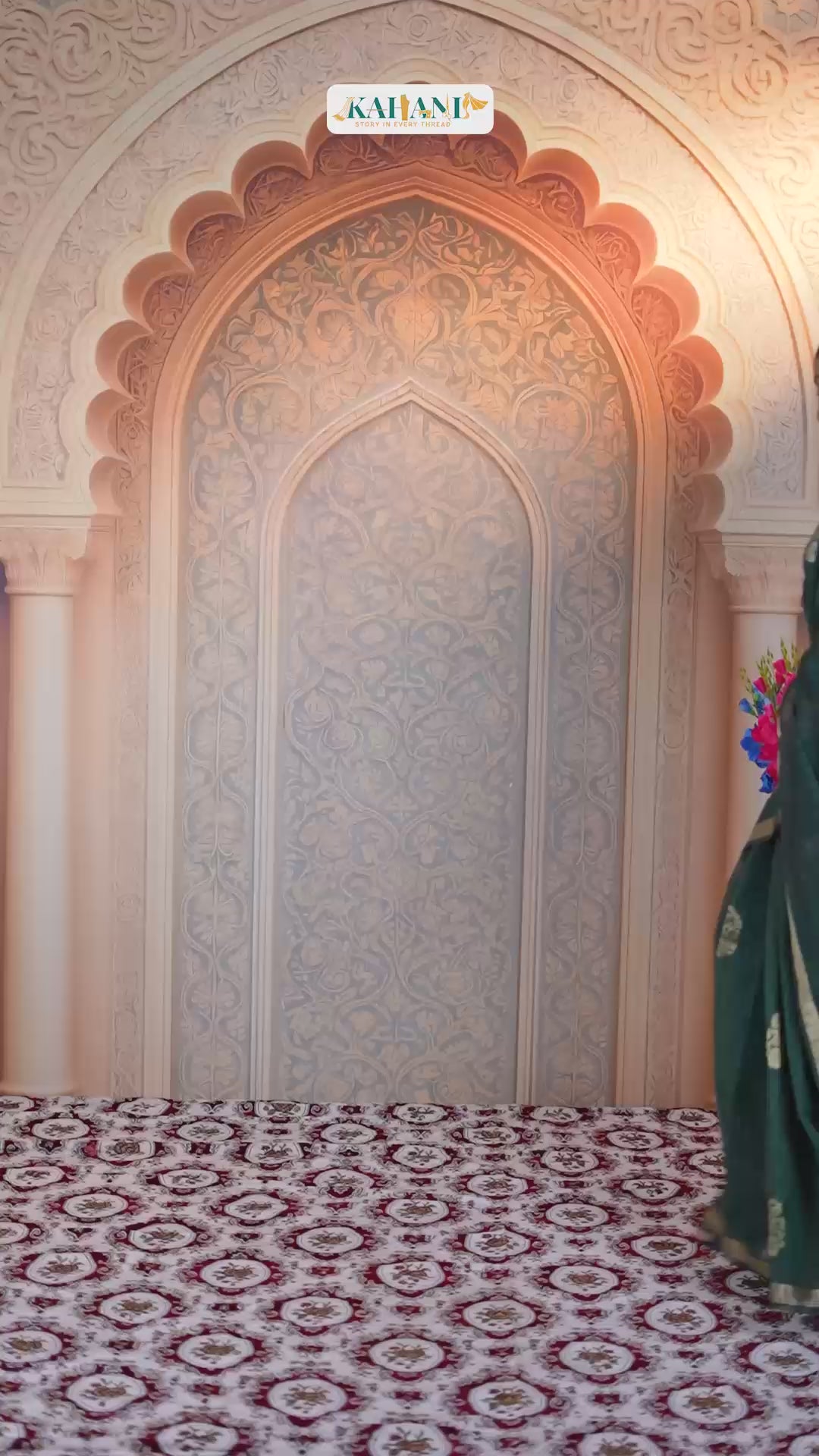 Royal Canopy – Deep Green Muga Linen Saree